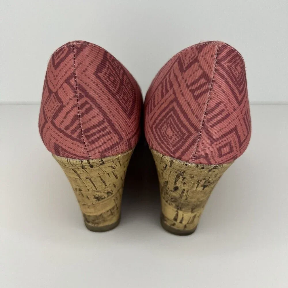 Life Stride Peep Toe Wedge Heels Women's Size 9 M Geo Pattern Shoes